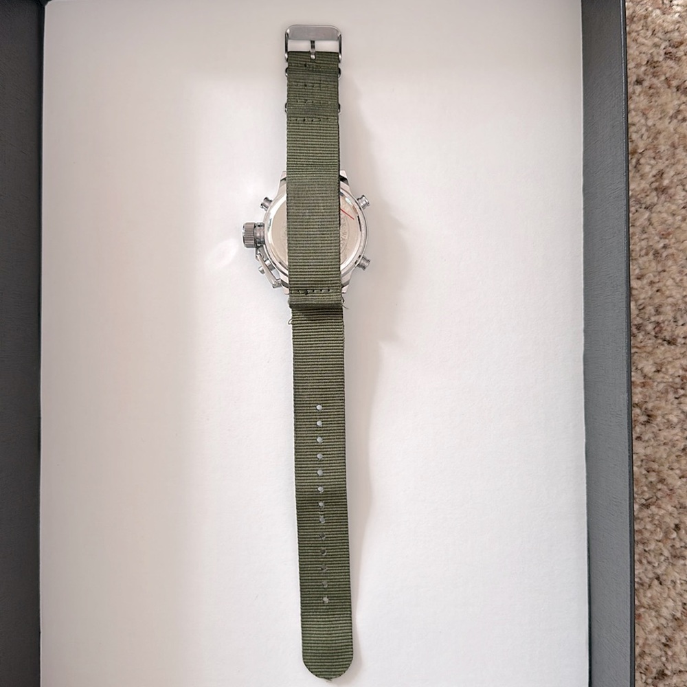 Ohsen Men's Military Army Green and Silver Watch Quartz Nylon Wristband - Picture 6 of 9